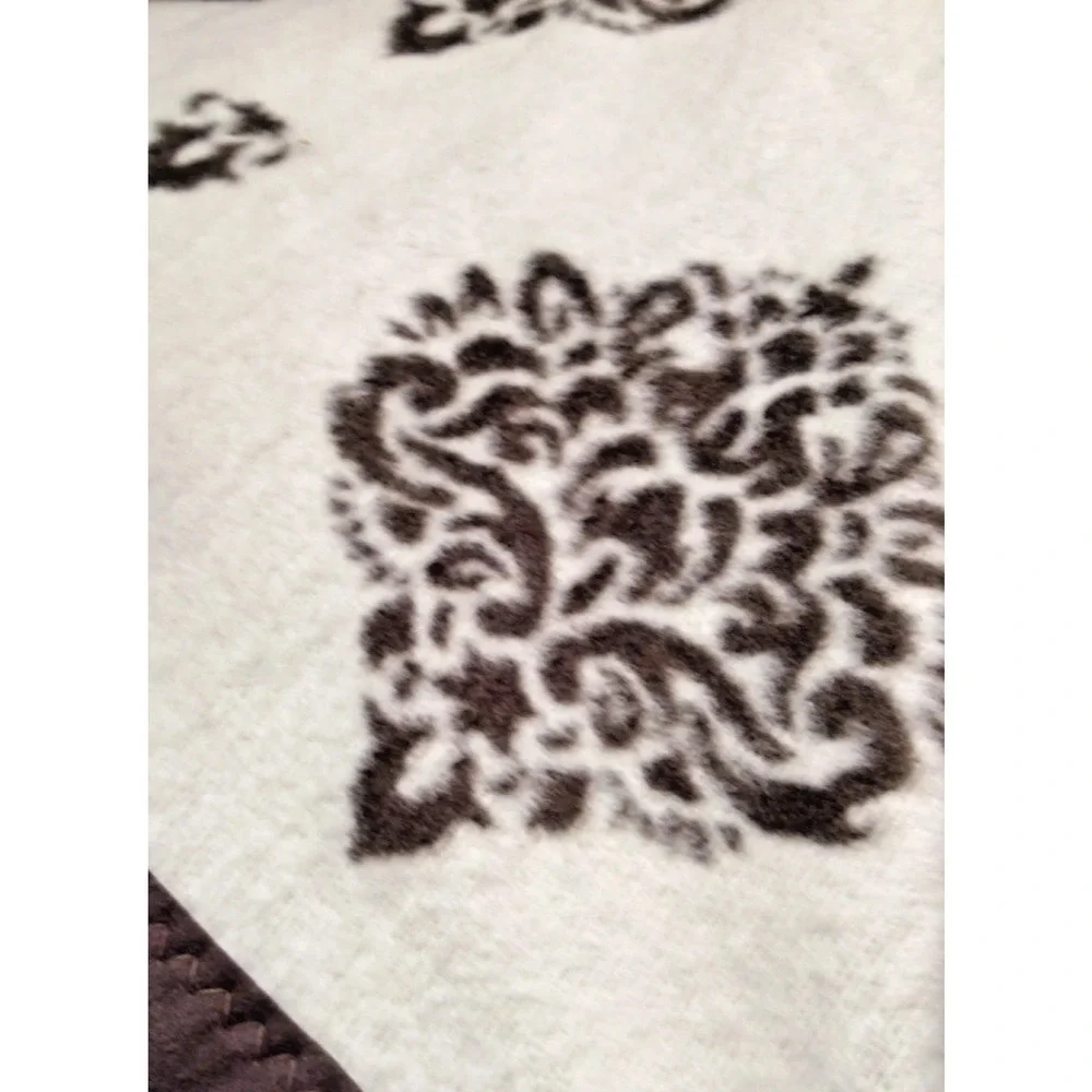 Docofil Brown Soft Queen Bed Blanket 90”x90” Medallion Neutral Cotton Blend New